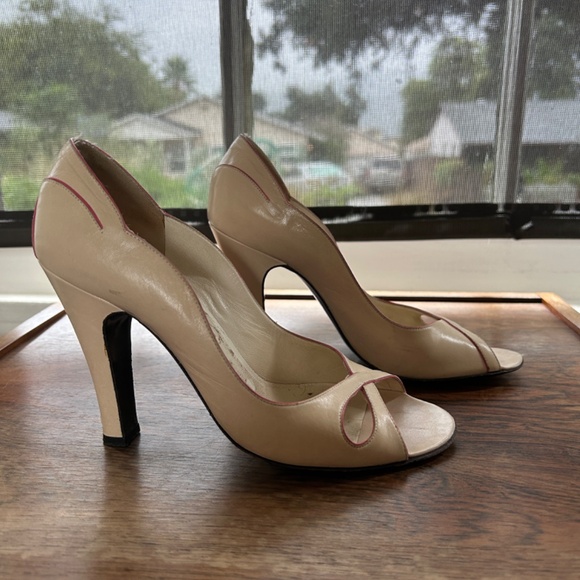 Marc Jacobs Women's Peep Toe Pump 7 - Picture 3 of 3